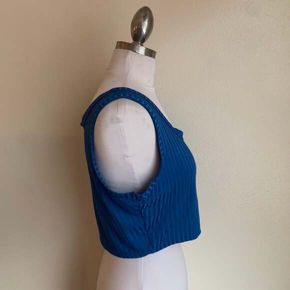 Blue Pattern Shein Crop Top - Picture 4 of 5